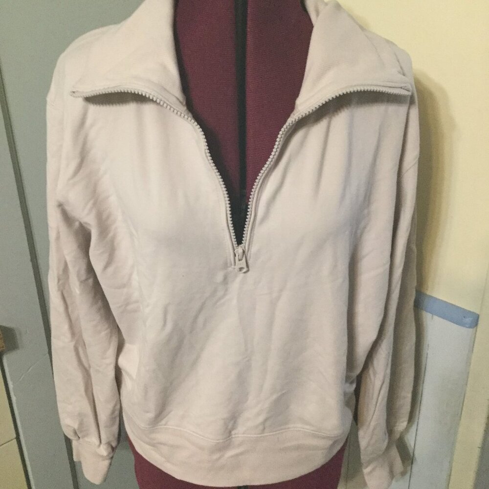 NWT Abercrombie & Fitch 1/4 zip sweatshirt super soft size medium light tan